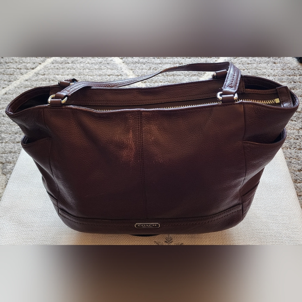 Coach Park Dark Brown Leather Carry Tote Shoulder Bag.